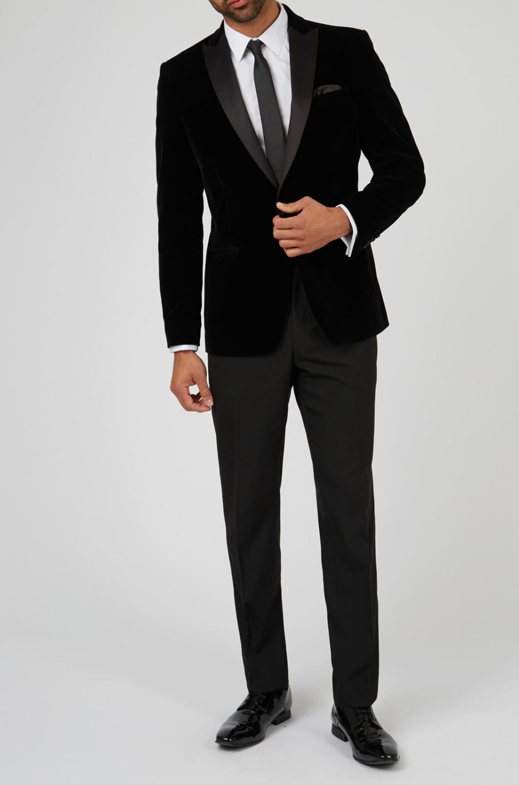 Antique Rogue Velvet Blazer