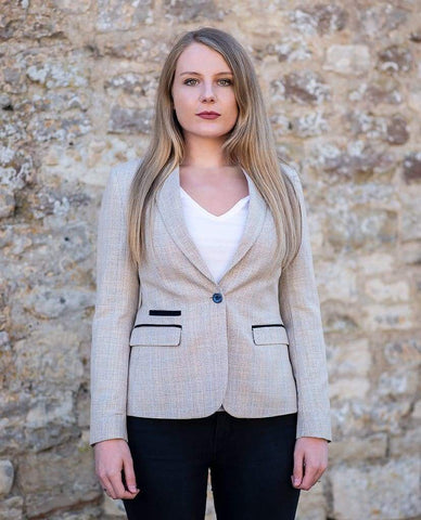 Cavani Caridi Beige Check Womens Blazer - 8R - Suit & Tailoring